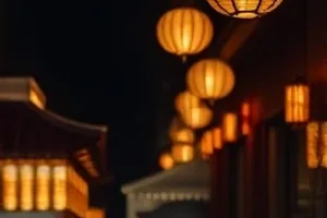 《折光者》封面，棱镜把白光拆成七色